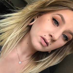 Meet your Posher, Cassie